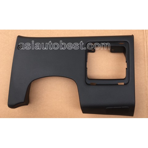 Ốp dưới bảng táp lô bên trái Hyundai Grand i10 14