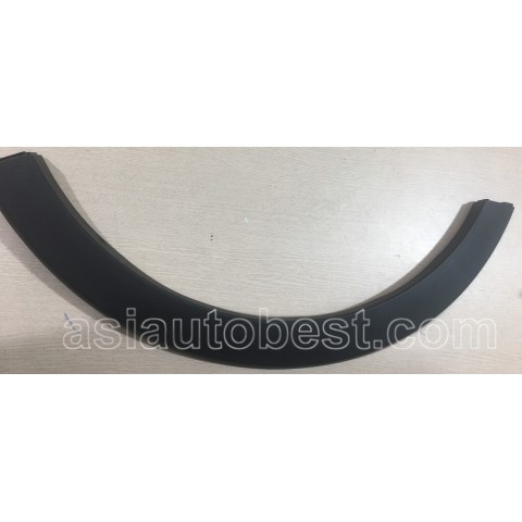 Nẹp tai xe trái Hyundai i20 15